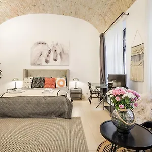 Urban Stable Luxury Boedapest